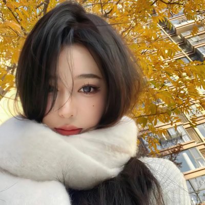 世故的女人 海报